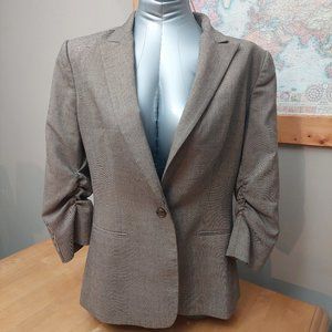 Calvin Klein Single Breasted Blazer faux pockets, single button, rouch sleeves